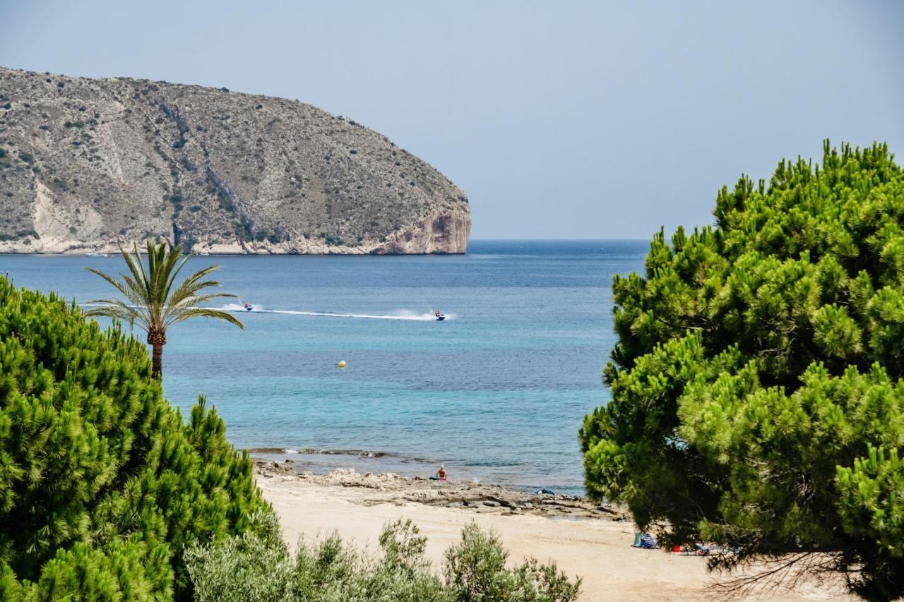 Luxury Seaside Bay Apartment Moraira