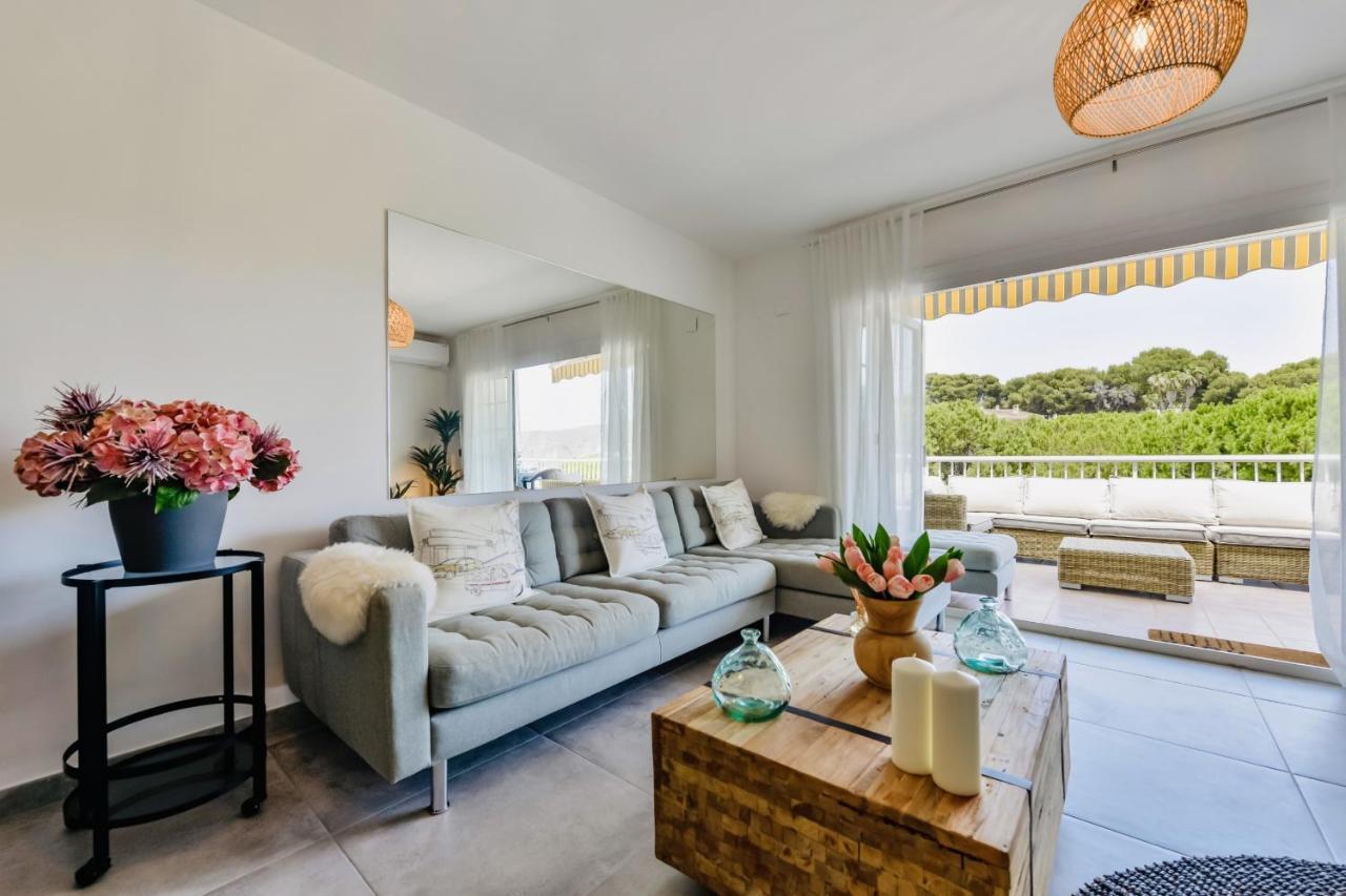 Luxury Seaside Bay *
