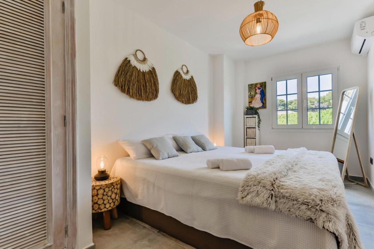 Luxury Seaside Bay